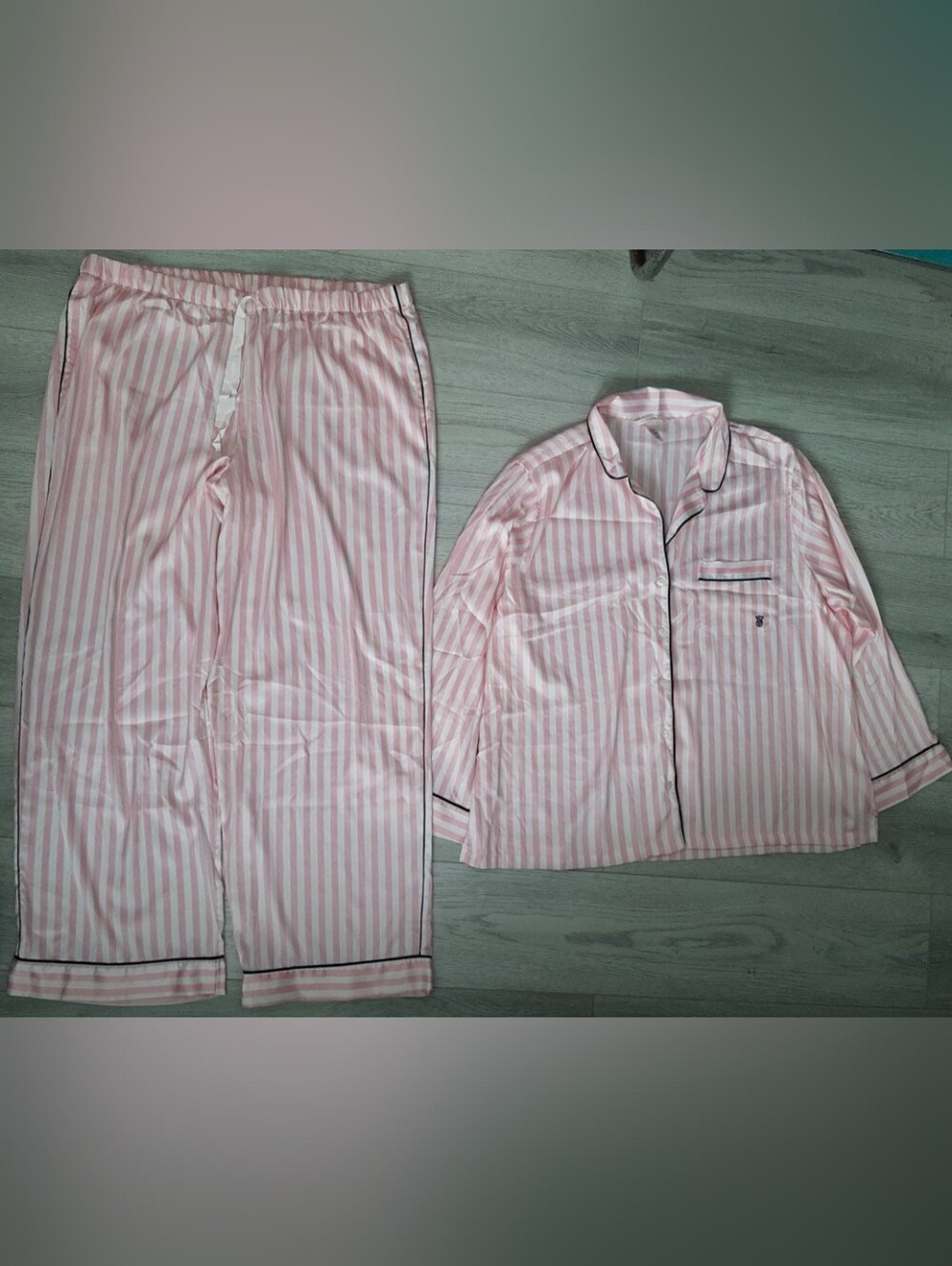 Victoria’s Secret Classic Pink/White Striped Satin Women’s Pajamas Size XXL